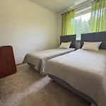 Stolowa - Game - Bilard, Simracing, Arcade Villa Chocieszow