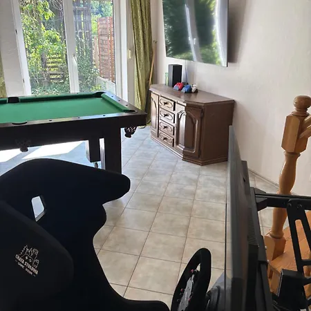 Villa Stolowa - Game - Bilard, Simracing, Arcade *