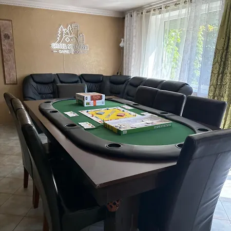 Villa Stolowa - Game - Bilard, Simracing, Arcade *