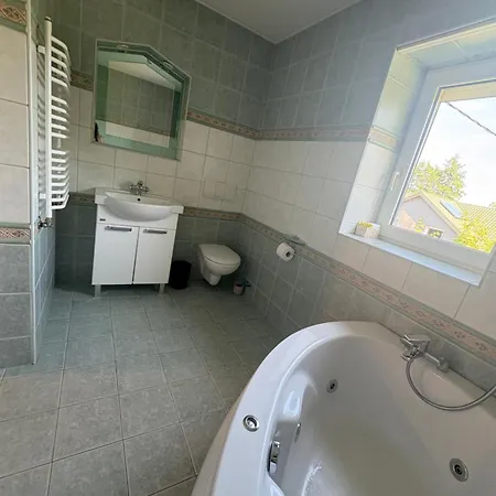 Vila Stolowa - Game - Bilard, Simracing, Arcade *